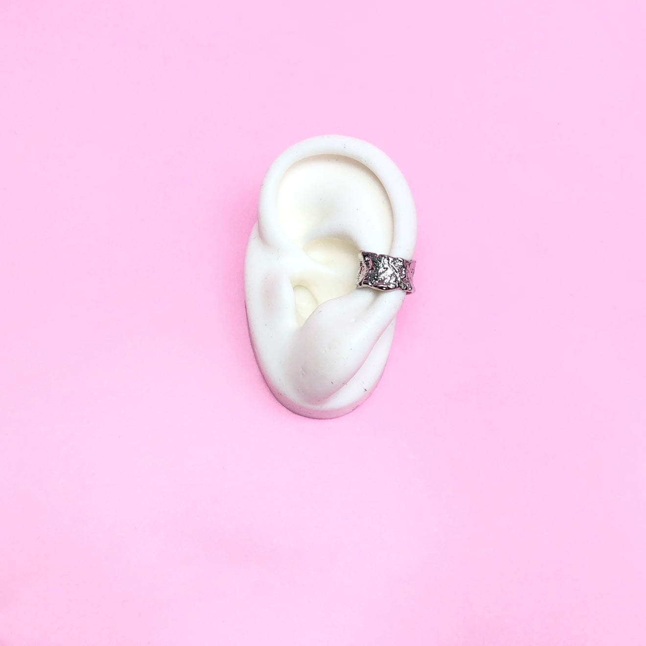 Earcuff martillado Plateado